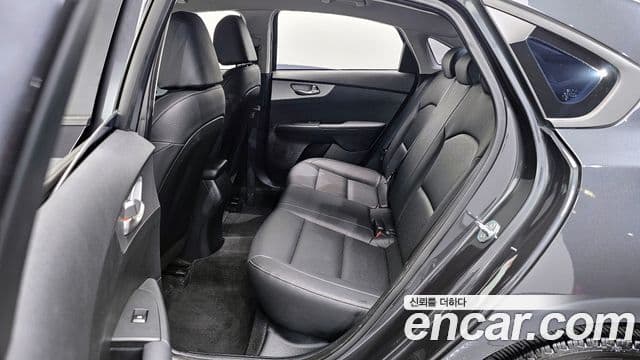 Kia The / новый New K3 2세대 Trendy, 2022 11