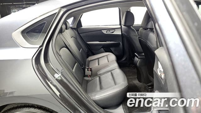 Kia The / новый New K3 2세대 Trendy, 2022 12