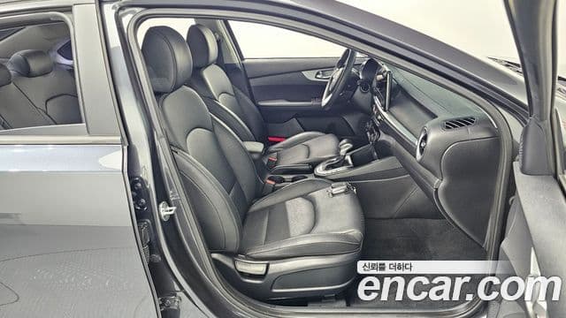 Kia The / новый New K3 2세대 Trendy, 2022 13