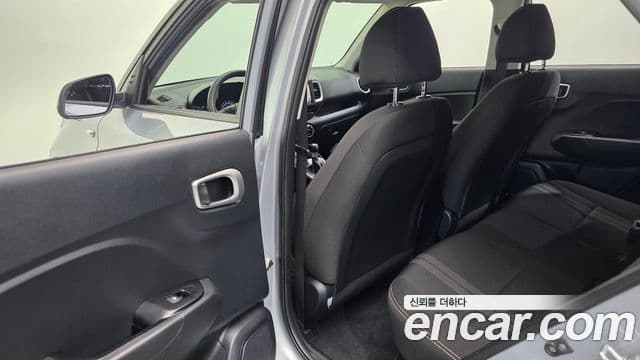 Hyundai Venue 1.6 Smart, 2020 18