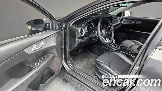 Kia The / новый New K3 2세대 Trendy, 2022 10