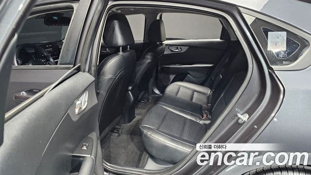 Kia The / новый New K3 2세대 Trendy, 2022 11