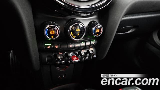 Mini Cooper S 3세대, 2019 17