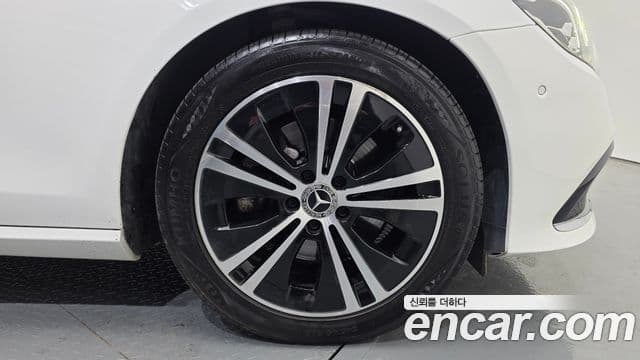 Mercedes-Benz E-класс W213 Avantgarde, 2021 все фото