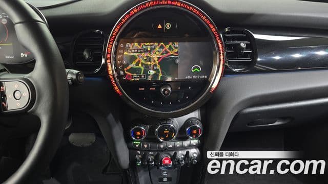 Mini Cooper 3세대, 2024 14