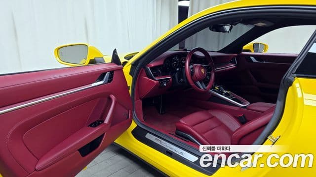 Porsche 911 (992) Carrera S, 2021 10