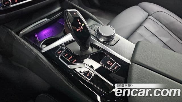 BMW 5시리즈 (G30) 520i M Sport, 2023 9