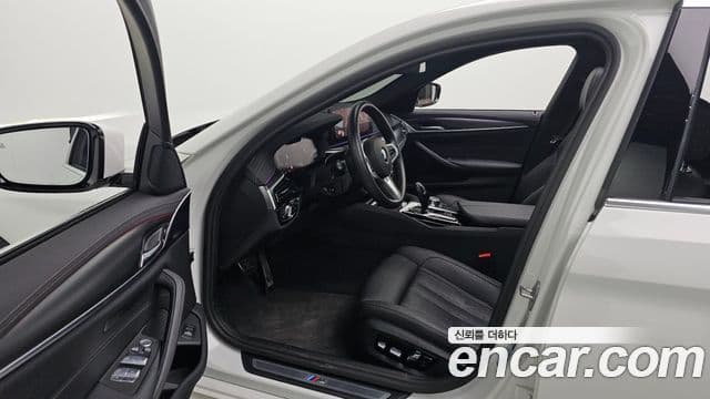 BMW 5시리즈 (G30) 520i M Sport, 2023 10