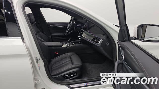 BMW 5시리즈 (G30) 520i M Sport, 2023 17