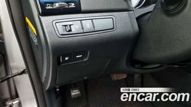 Hyundai YF Sonata люксовая версия, 2010 13