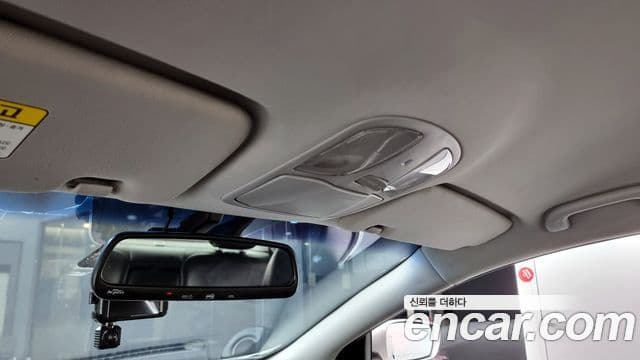 Hyundai YF Sonata люксовая версия, 2010 20