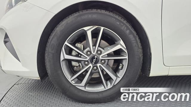 Kia The / новый New K3 2세대 Prestige, 2022 все фото