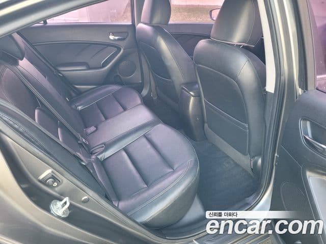 Kia K3 Prestige, 2013 9