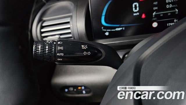 Hyundai Casper турбо D Essential, 2023 14