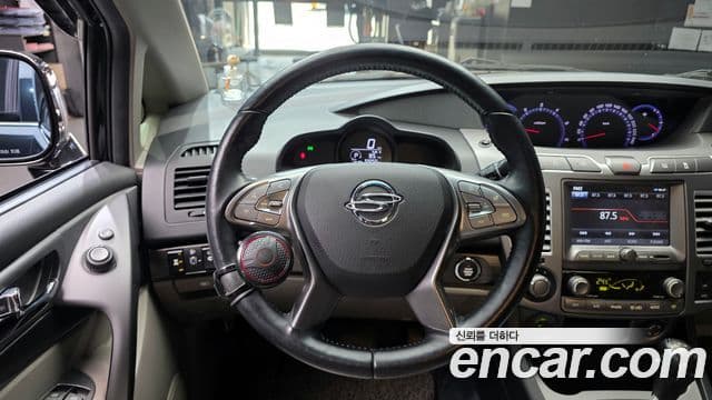 KG모빌리티(SsangYong) Korando 투리스모 high лимузин, 2017 13