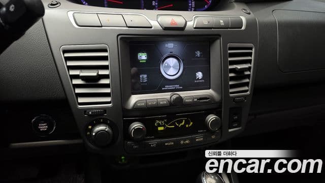 KG모빌리티(SsangYong) Korando 투리스모 high лимузин, 2017 14