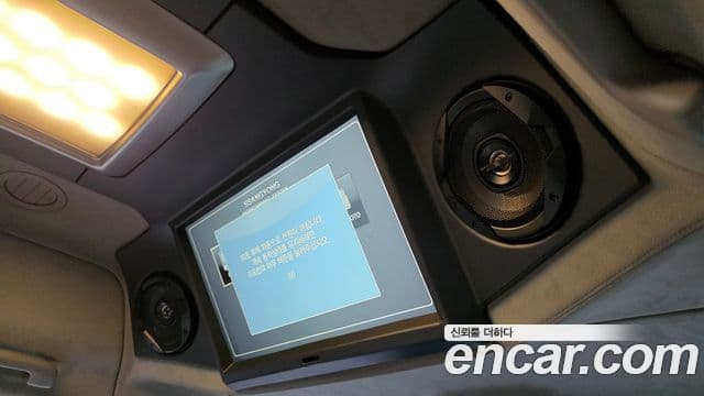 KG모빌리티(SsangYong) Korando 투리스모 high лимузин, 2017 17