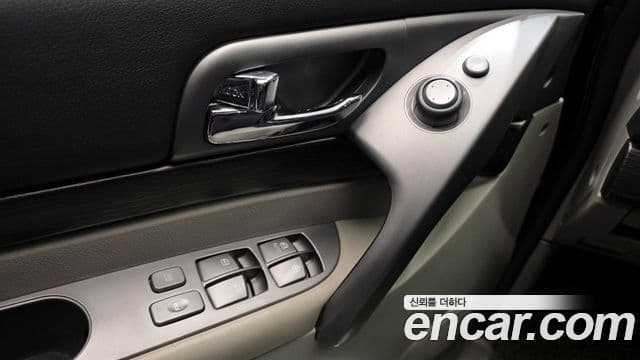 KG모빌리티(SsangYong) Korando 투리스모 high лимузин, 2017 19