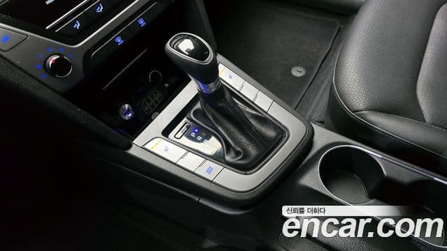 Hyundai Avante AD 1.6 GDI Value Plus, 2018 9