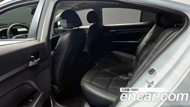 Hyundai Avante AD 1.6 GDI Value Plus, 2018 13