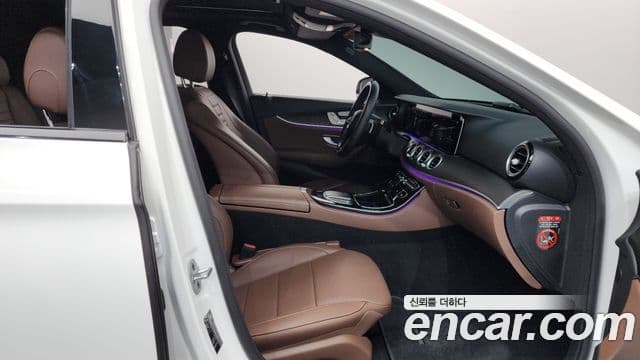 Mercedes-Benz E-класс W213 Avantgarde, 2022 11