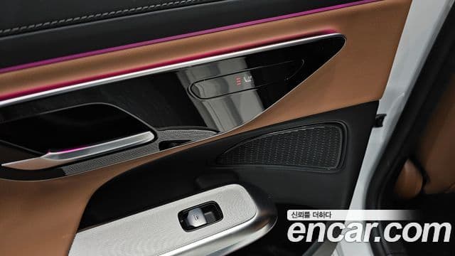 Mercedes-Benz E-класс W214 Avantgarde, 2024 19