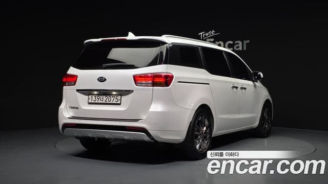 Kia All New Carnival Luxury, 2018 2