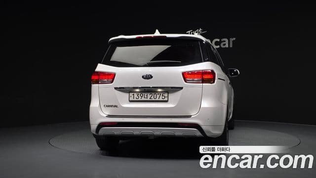 Kia All New Carnival Luxury, 2018 4