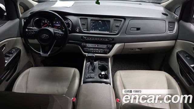 Kia All New Carnival Luxury, 2018 7
