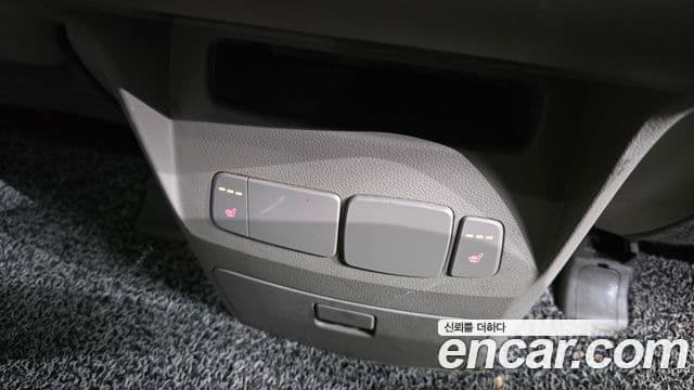 Kia All New Carnival Luxury, 2018 18