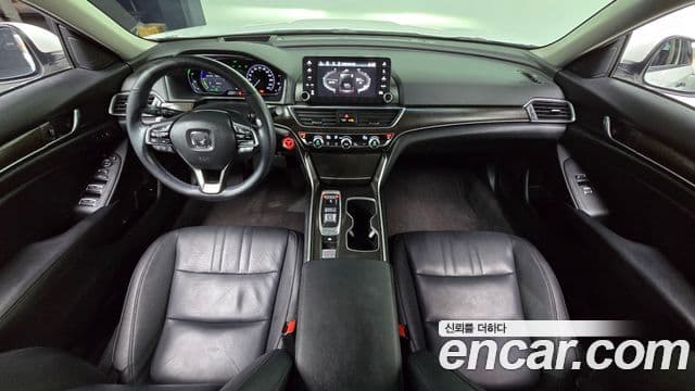Honda Accord 10세대 2.0 гибрид Туринг (Touring), 2019 7