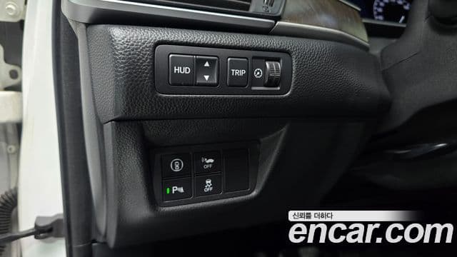 Honda Accord 10세대 2.0 гибрид Туринг (Touring), 2019 14