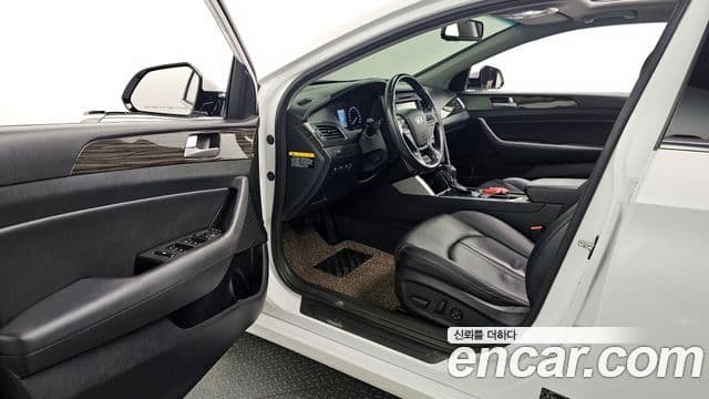 Hyundai LF Sonata 2.0 Smart, 2015 11