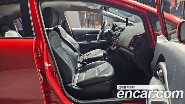 Kia All New Pride Prestige, 2012 10