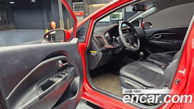 Kia All New Pride Prestige, 2012 11