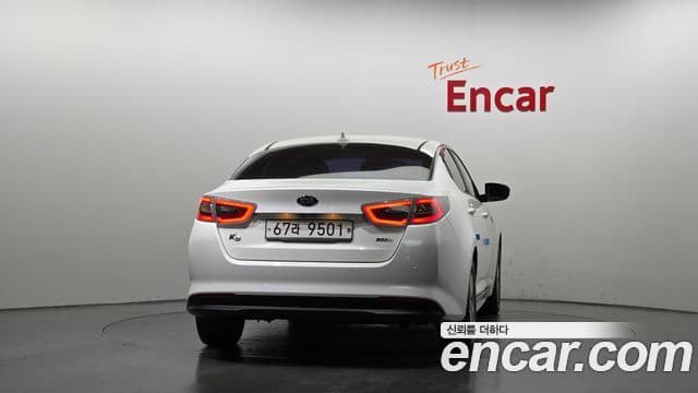 Kia K5 гибрид Prestige, 2015 4