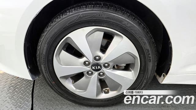 Kia K5 гибрид Prestige, 2015 все фото