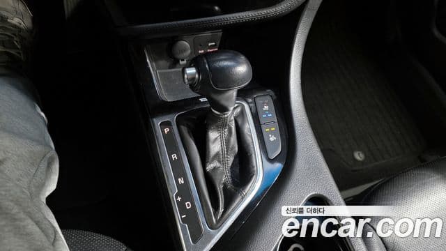 Kia K5 гибрид Prestige, 2015 9