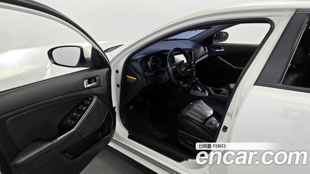 Kia K5 гибрид Prestige, 2015 10