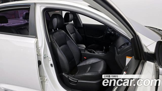 Kia K5 гибрид Prestige, 2015 12