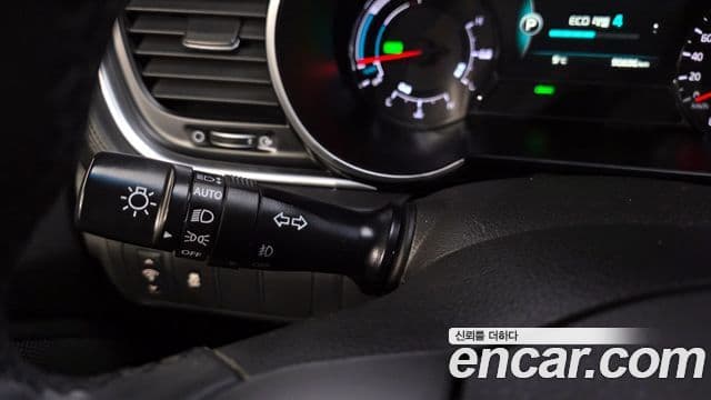 Kia K5 гибрид Prestige, 2015 16