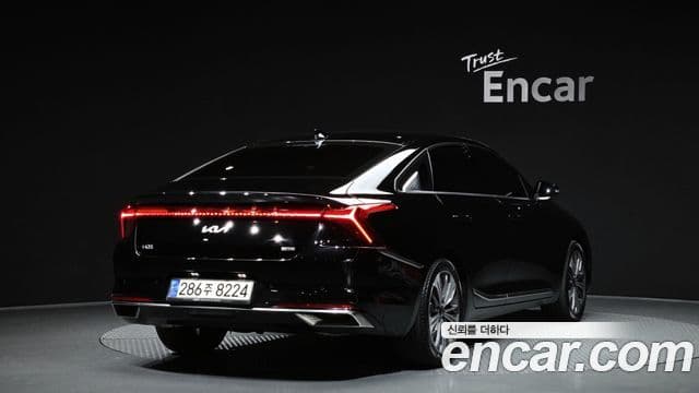 Kia K8 гибрид Signature, 2023 2