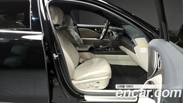 Kia K8 гибрид Signature, 2023 11