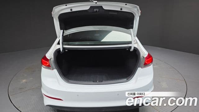 Hyundai Avante AD Special, 2017 20