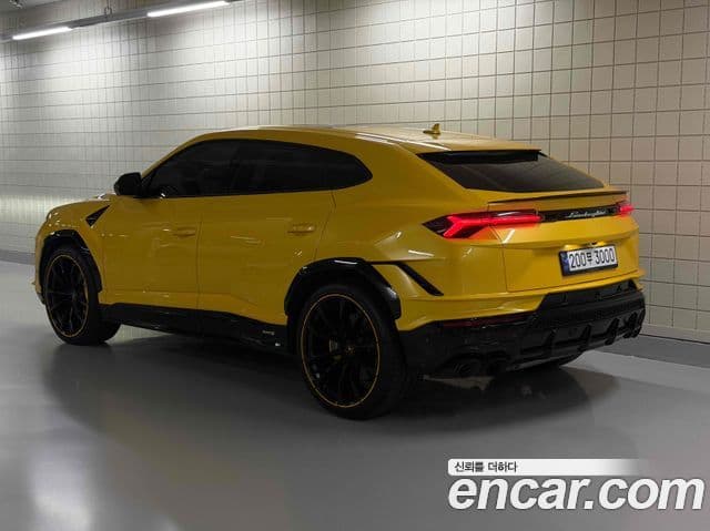 Lamborghini Urus 4.0 V8 S, 2023 3