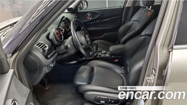 Mini Cooper 클럽맨 2세대, 2017 10