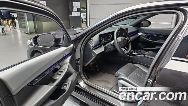 BMW 5시리즈 (G60) 530i xDrive M Sport, 2024 10
