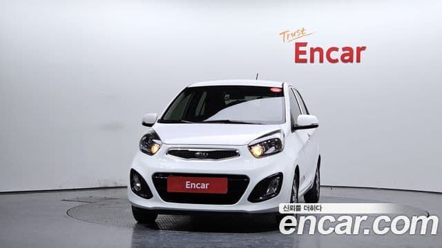 Kia All New Morning Deluxe Trendy, 2014 3