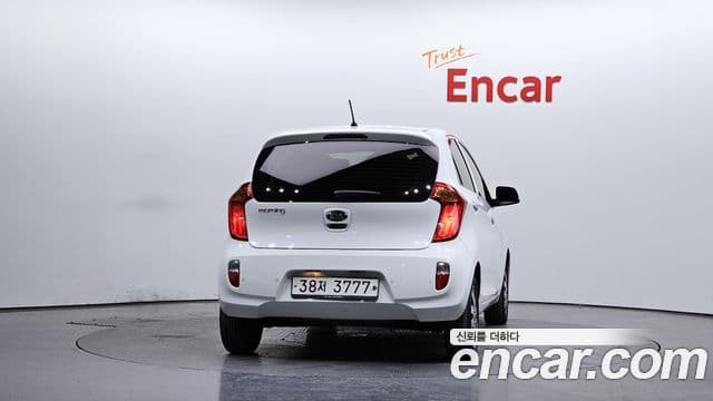 Kia All New Morning Deluxe Trendy, 2014 4