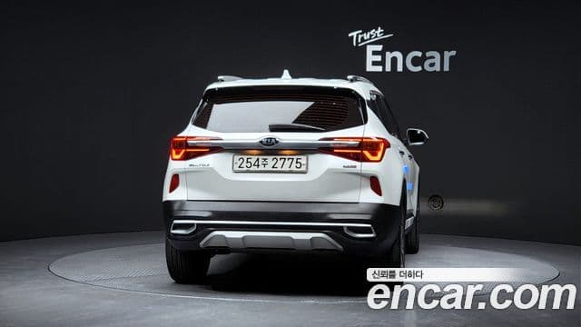 Kia Seltos Signature, 2021 4
